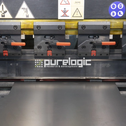 Гидравлический листогибочный пресс WE67K-80/3200 фото